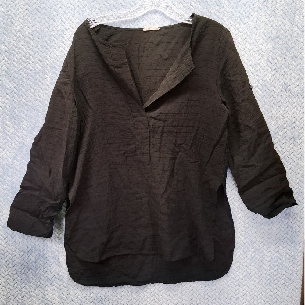 Glam American Made Black Textured Roll Tab Sleeve Tunic Top Split‎ Neck Small